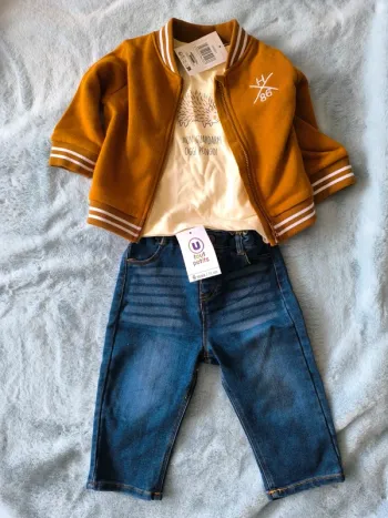 Ensemble 3 pièces 9 mois neuf