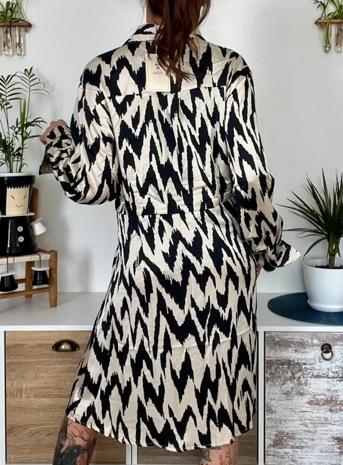 SOLDE Robe cache cœur  taille 4XL - Maëlle- Neuf - photo numéro 5