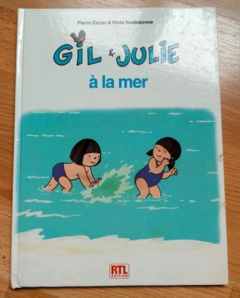 Gil et Julie à la mer