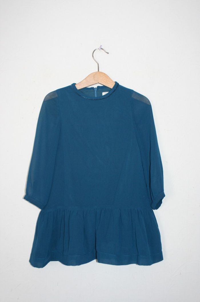 Robe bleue avec voilage ZY taille 3/4 ans
