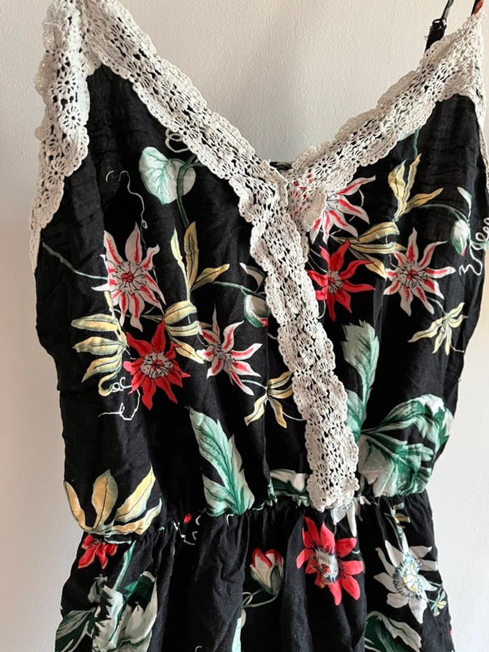 Robe à bretelles fleurie et dentelle - photo numéro 2
