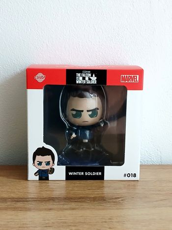 Figurine Hot Toys Cosbi Marvel The Falcon and The Winter Soldier