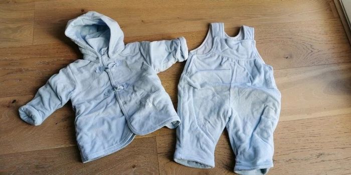 Manteau et salopette épaisse