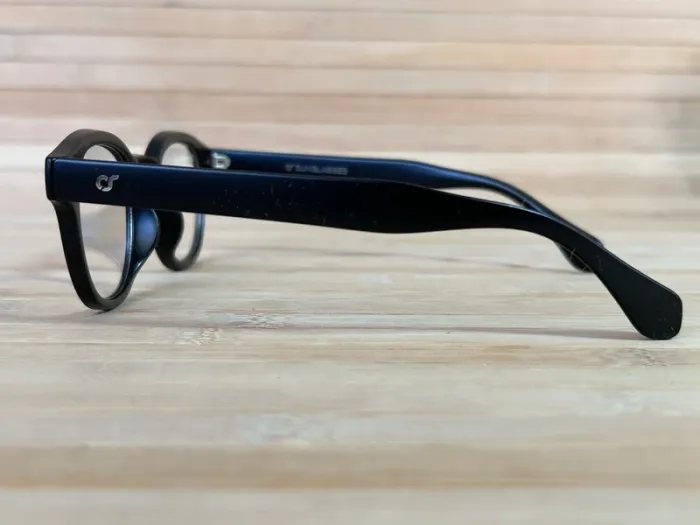 Paire de lunettes de soleil P*6 - photo numéro 10