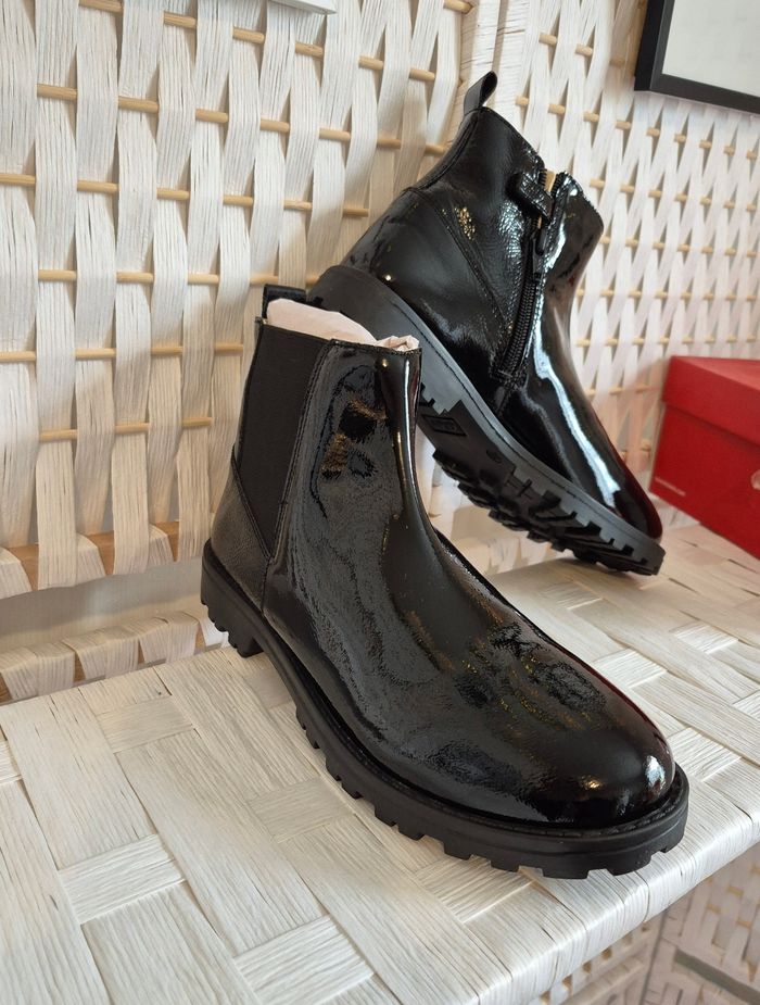 💕Jolie Bottines en cuir noires vernies Kickers groofit fille P38 💕 - photo numéro 3