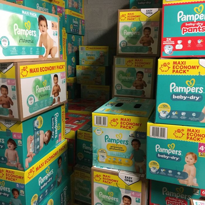 Couches Pampers