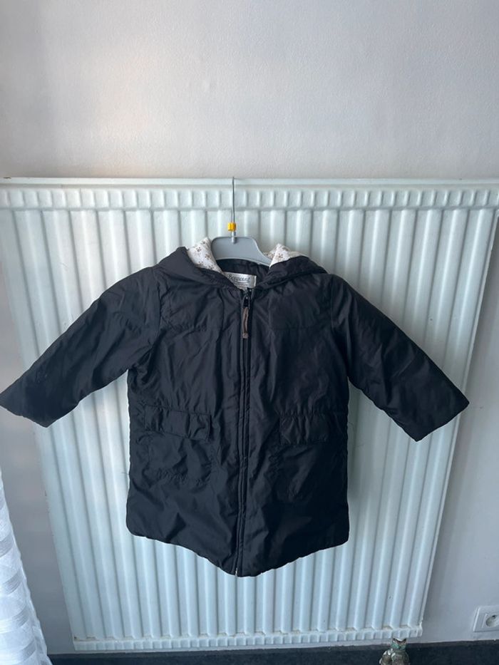 Doudoune longue noir avec reflets marron foncé