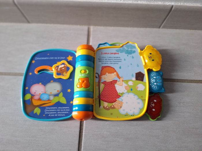 Livre apprentissage v-tech - photo numéro 3