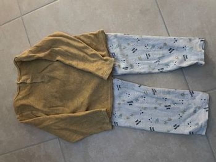 Pyjama velours 36mois - photo numéro 2