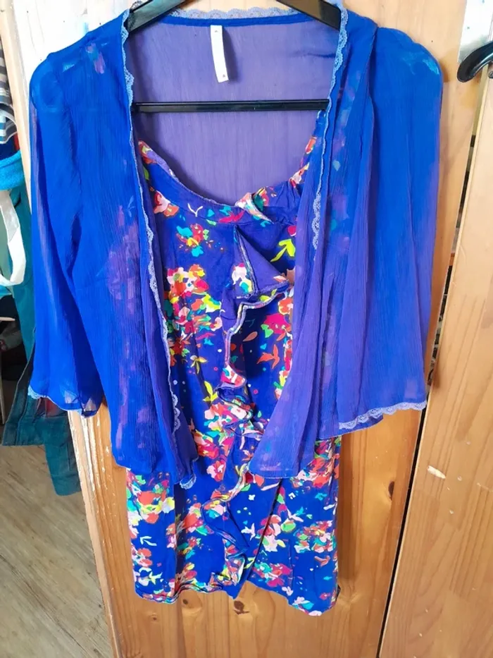 Robe avec cache coeur
