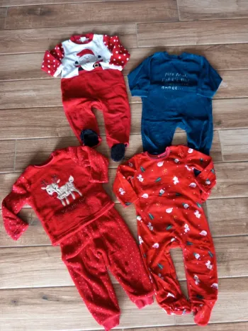 Lot 4 pyjamas theme Noël 18/24 mois