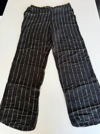 Pantalon fluide noir et beige