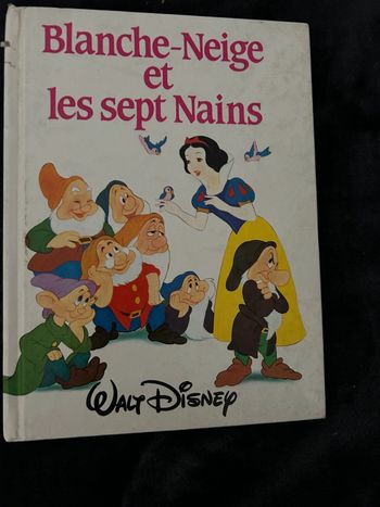Blanche neige et les 7 nains