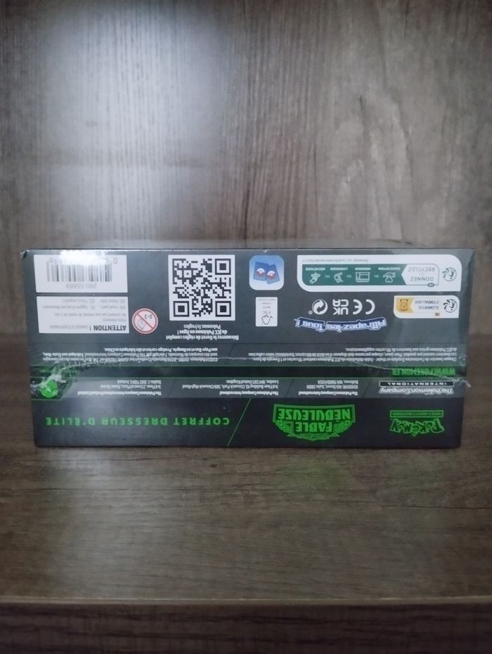 Pokémon
ETB
Écarlate et Violet EV6.5
Fable Nébuleuse - photo numéro 6