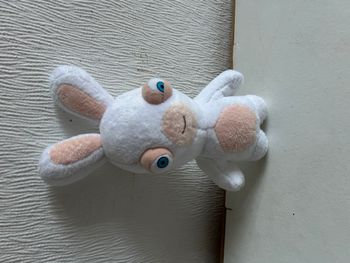 peluche lapin cretin