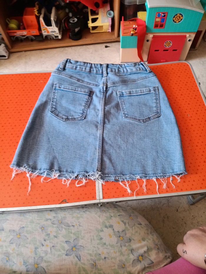 Jupe en jean denim. Co 9 10 ans - photo numéro 2