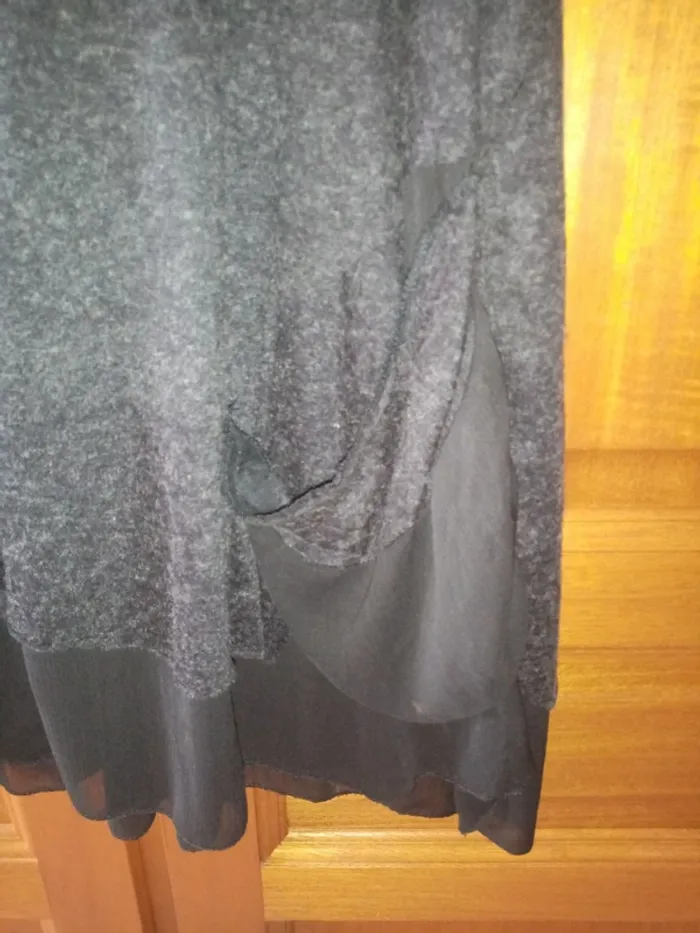Robe gris noir légère - photo numéro 2