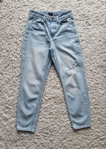 Jean taille haute, bleu clair, troué, coupe mom River Island, style y2k Taille 34