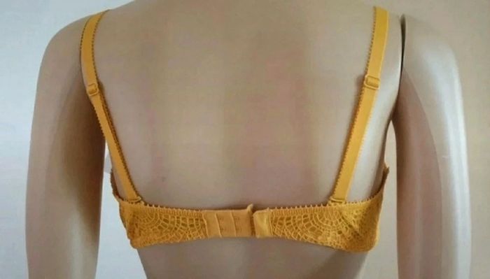 👙 Soutiens-gorges jaune avec dentelles 90D neuf Kiabi #emyfleury_soutifs - photo numéro 9