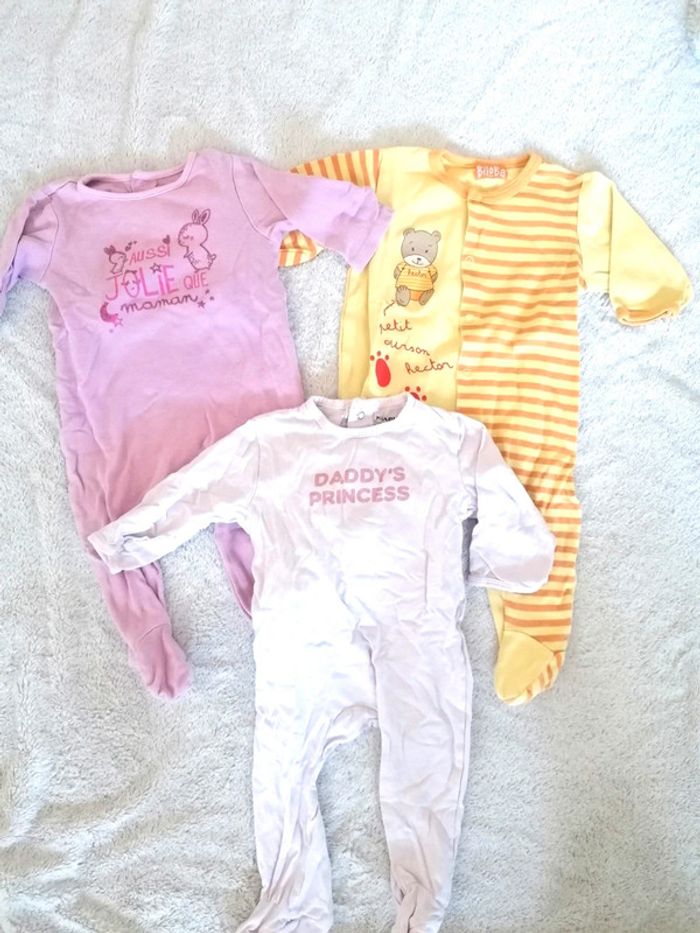 Lot 3 pyjamas légers 1 pièce 12 mois fille