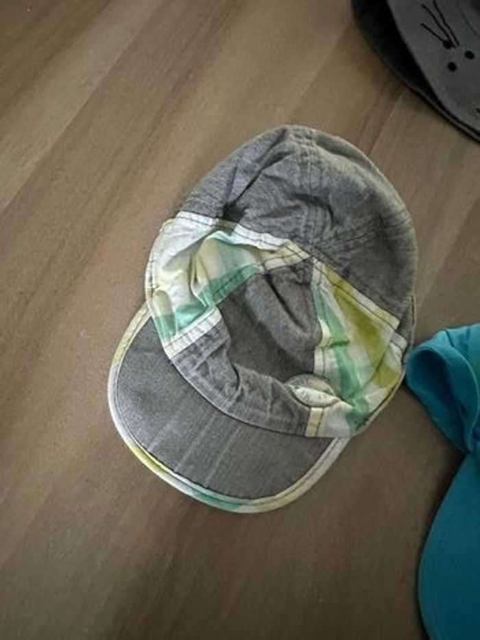 Lot de 2 chapeaux bébé garçon taille 6 mois, casquette et Bob - photo numéro 3