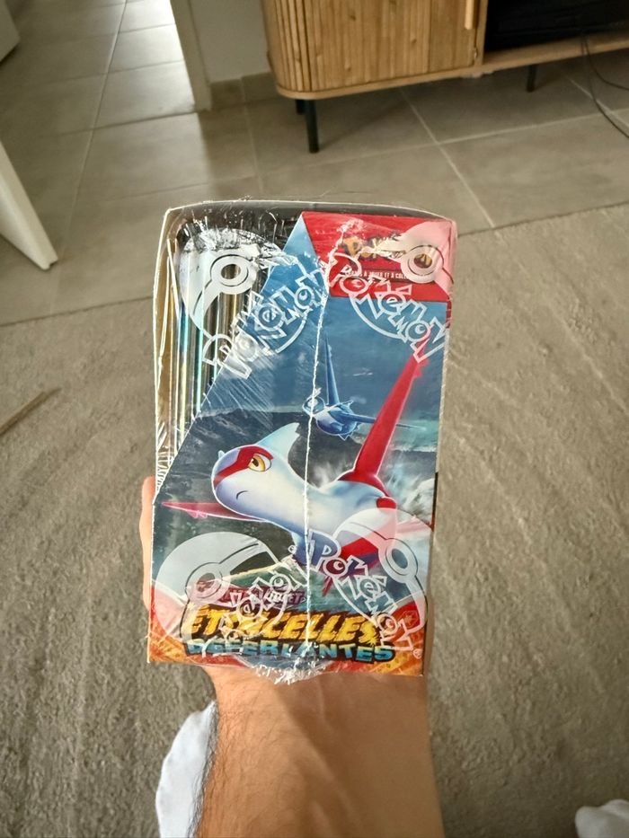 Display Pokémon ev8 étincelles déferlantes defaut de scellage - photo numéro 5