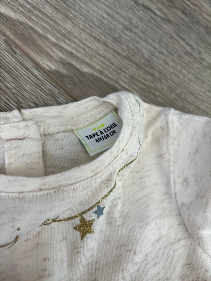 Très jolie robe avec tulle beige en 6 mois - photo numéro 3