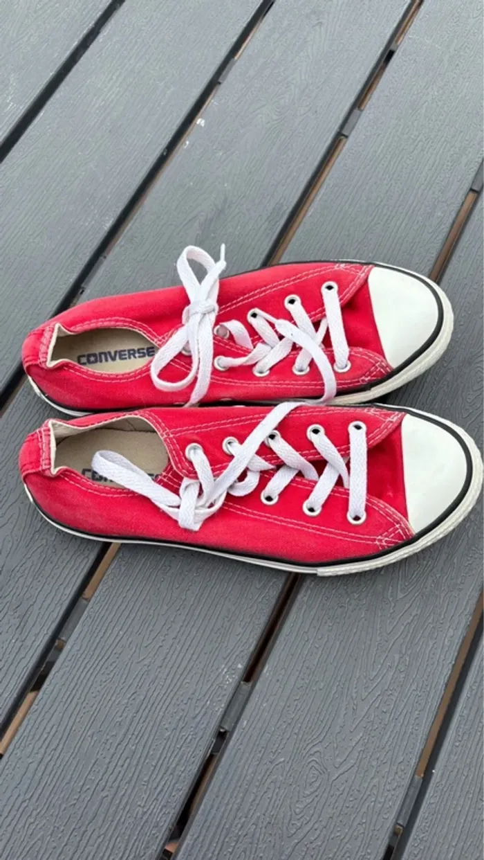 Baskets basses Converse rouge taille 34 - photo numéro 3
