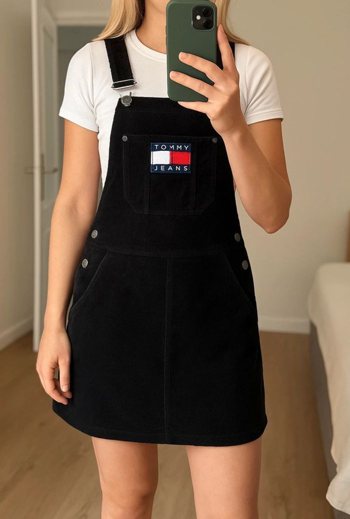 Robe salopette noire en velours côtelé Tommy Jeans - Taille 36