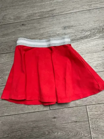 Jupe rouge  Taille élastique blanc et argent Z 3 ans