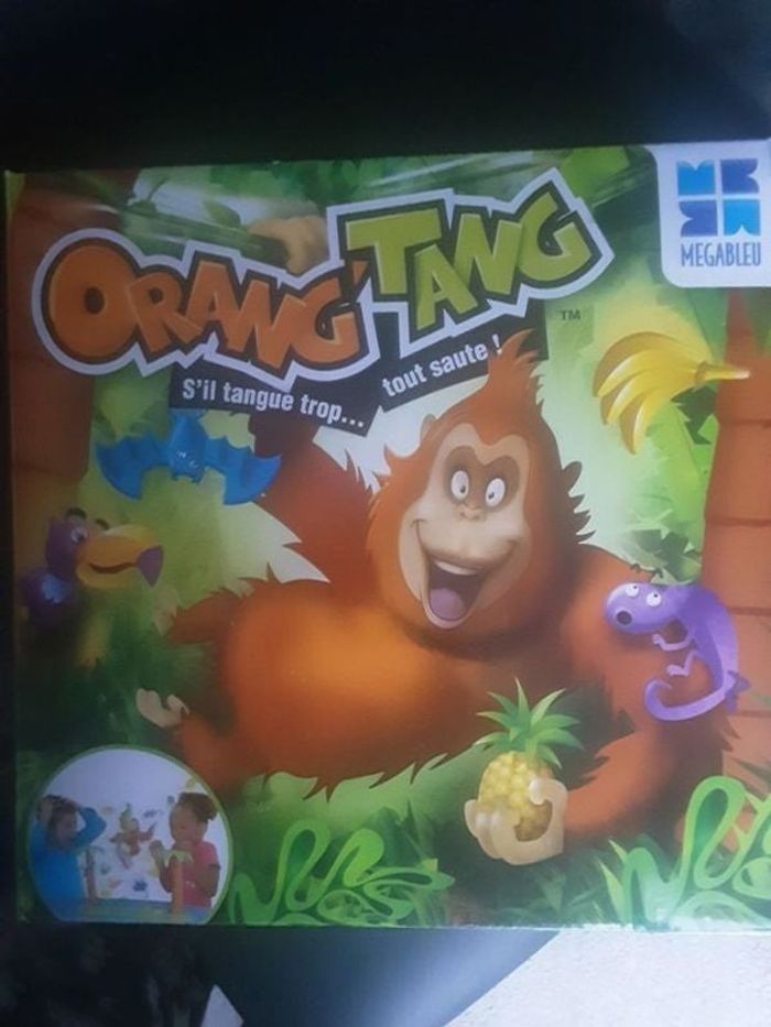 Orang tang, megableu