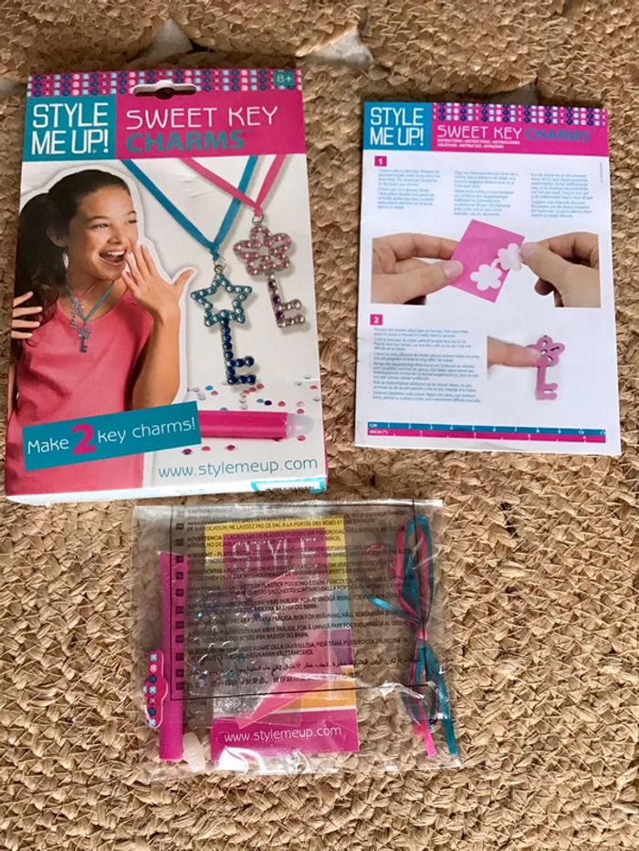 Kit créatif sweet key charms créer 2 colliers forme clefs avec strass - photo numéro 2