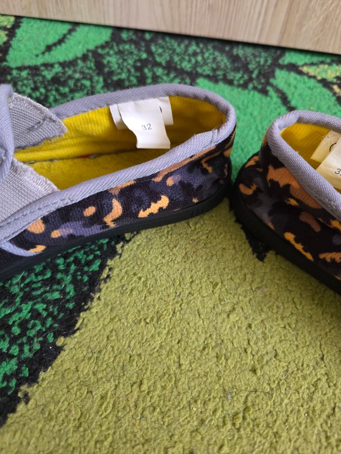 CHAUSSONS GARÇON BATMAN TAILLE 32 - photo numéro 4
