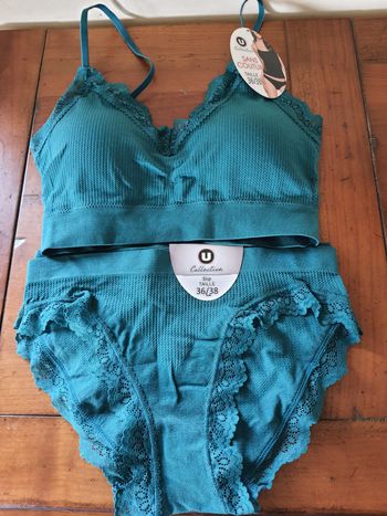 Lot ( 1 brassière + 2 slips) U collection