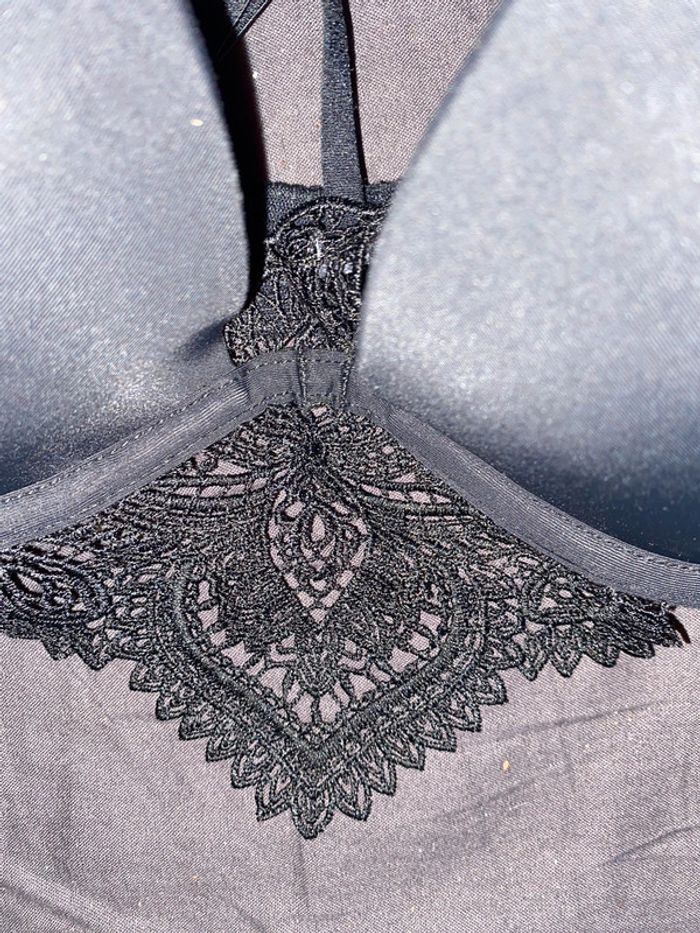 Soutien gorge - photo numéro 2