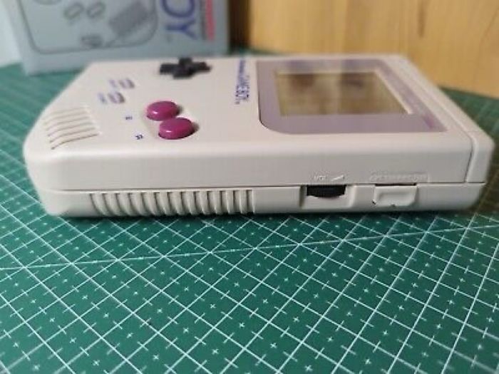 Nintendo Game Boy Console Portable Écran IPS Rétro Éclairé Grise DMG-01 GB - photo numéro 6