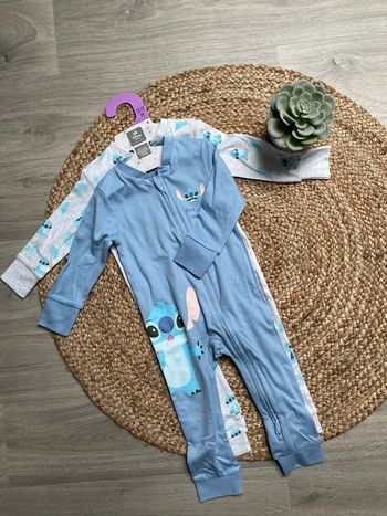 Lot de 2 pyjamas fin stitch Disney primark 12/18mois