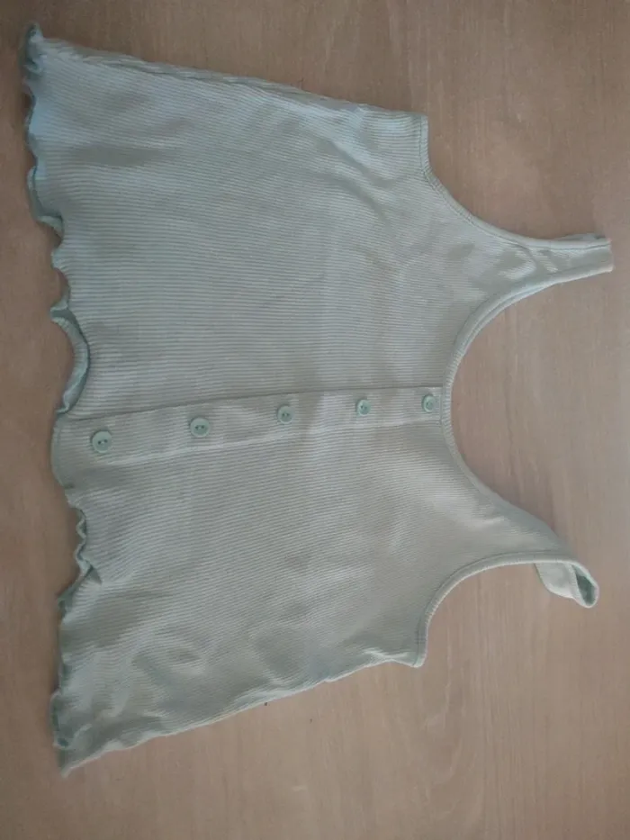 Bleu ciel Kiabi 14 ans faux bouton froufrou en bas - photo numéro 2