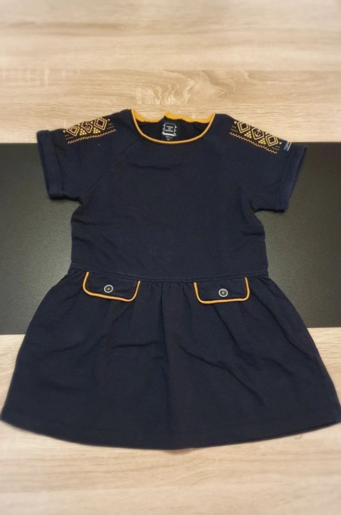 Lot de 3 robes 4 ans - photo numéro 4