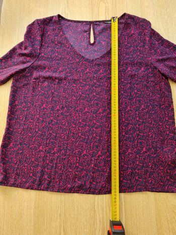 Blouse bordeaux et noir fluide écaillée taille 48