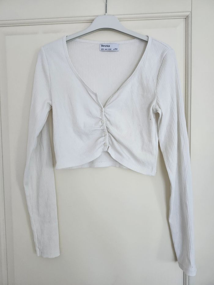 Top court manches longues Bershka taille M blanc