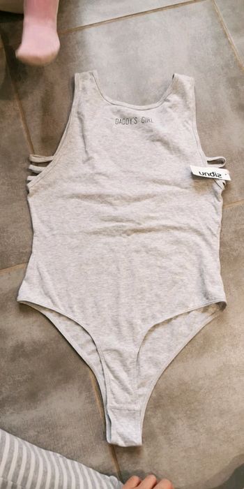 Magnifique body undiz Taille M neuf