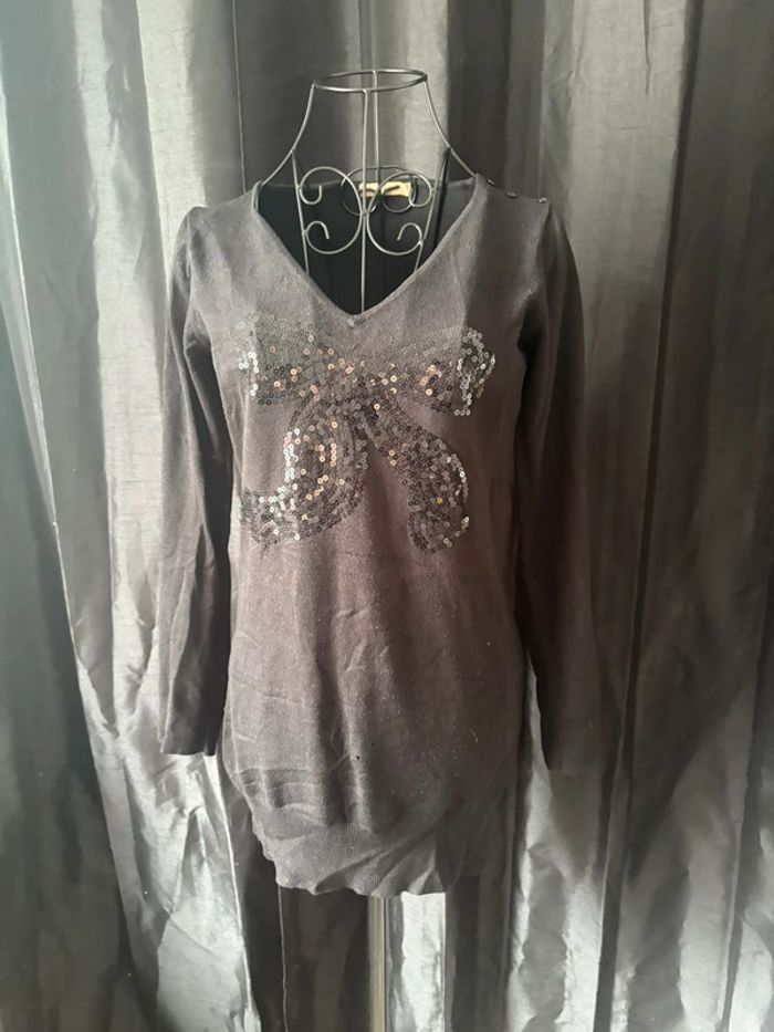 Jolie pull 100% Fashion Paris – Taille unique – bon état