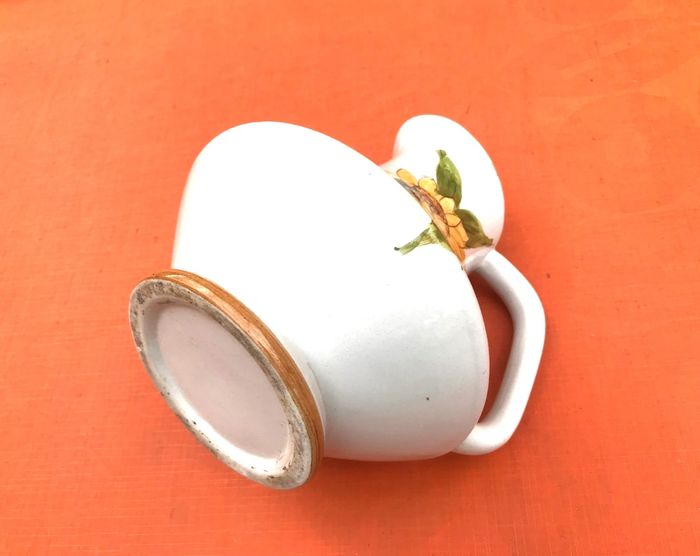 Ancien Pichet Céramique émaillée Décor tournesol - photo numéro 3