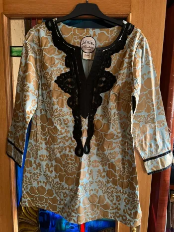 Camisola Almatrichi T/44 nueva