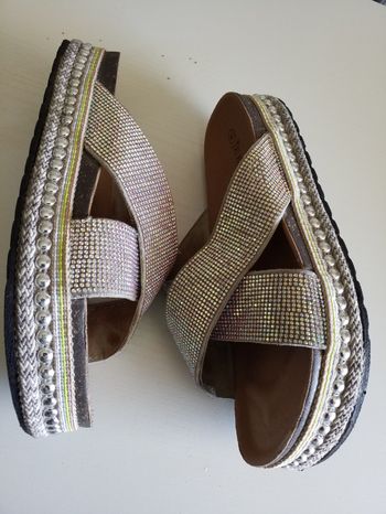 Nu-pieds  à strass  pointure 40