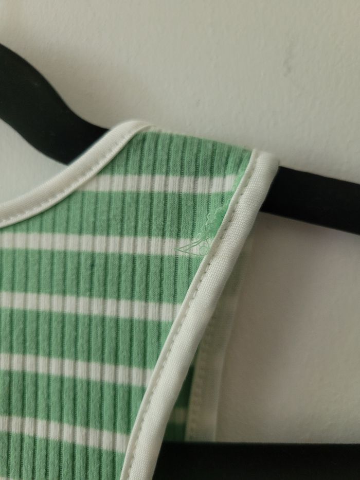 Crop top rayé vert & blanc Shein - Taille S - Style Y2K tendance - photo numéro 3