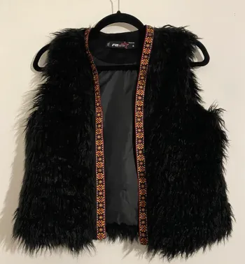 Veste sans manche en fausse fourrure FB Sister