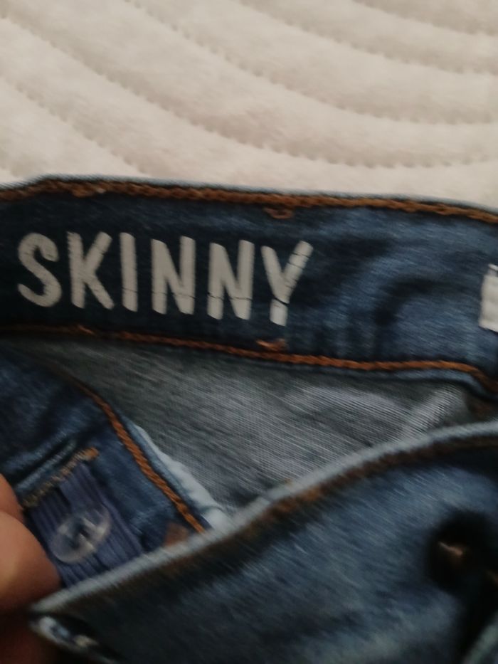 Skinny fille - photo numéro 3