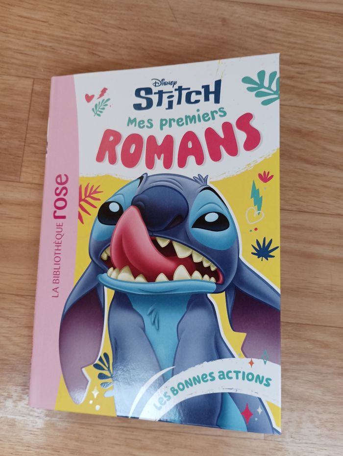 Livre premier roman Stitch tome 2 les bonnes actions